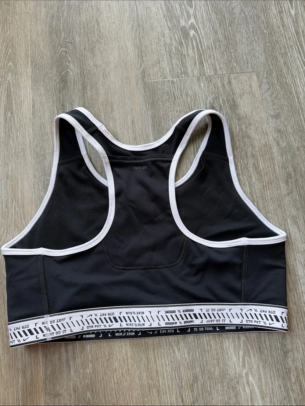 Nike Dri-FIT Swoosh Racerback Sports Bra Black & White